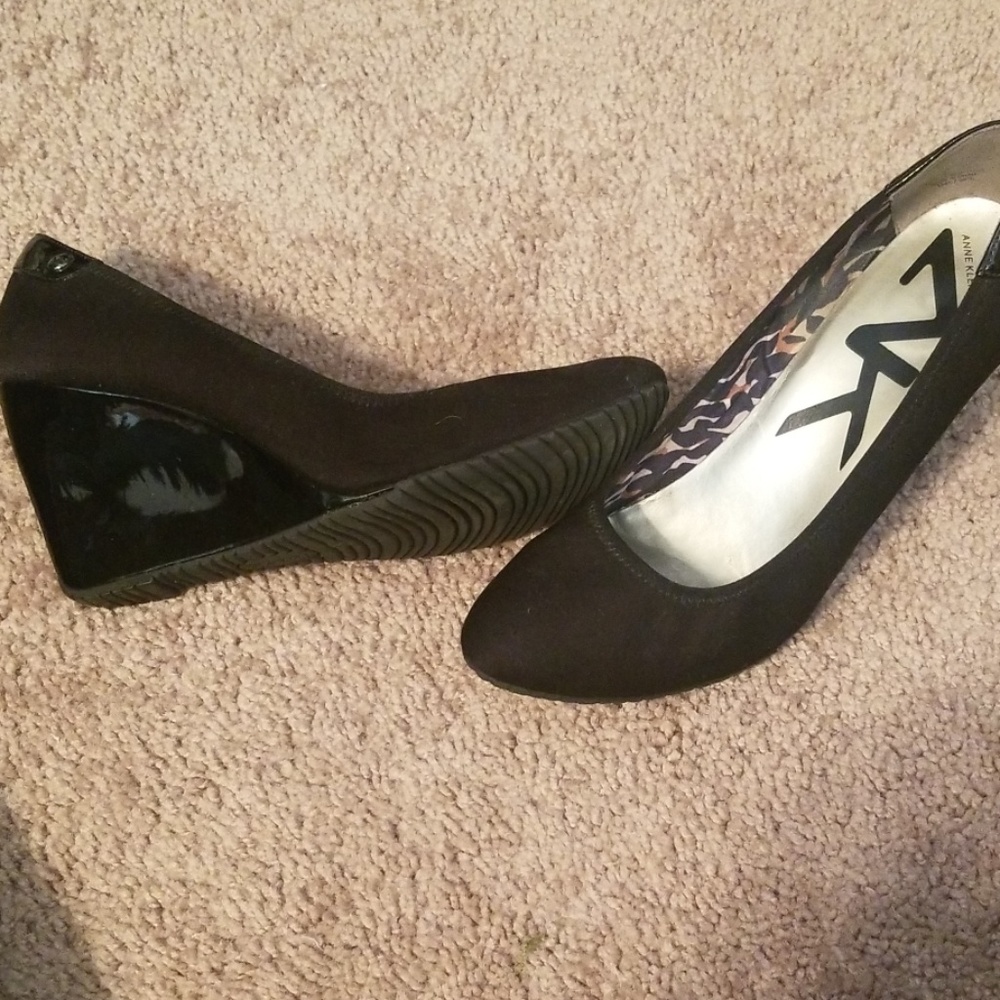Platforms - Picture 2 of 7